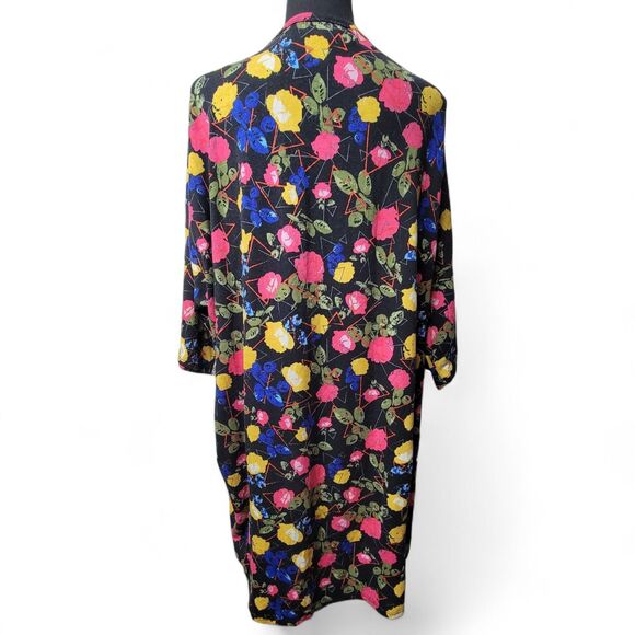 LuLaRoe Women's Tunic Top 2X Floral 90s 80s Vintage Artsy Whimsigoth Plus Size - Picture 2 of 4